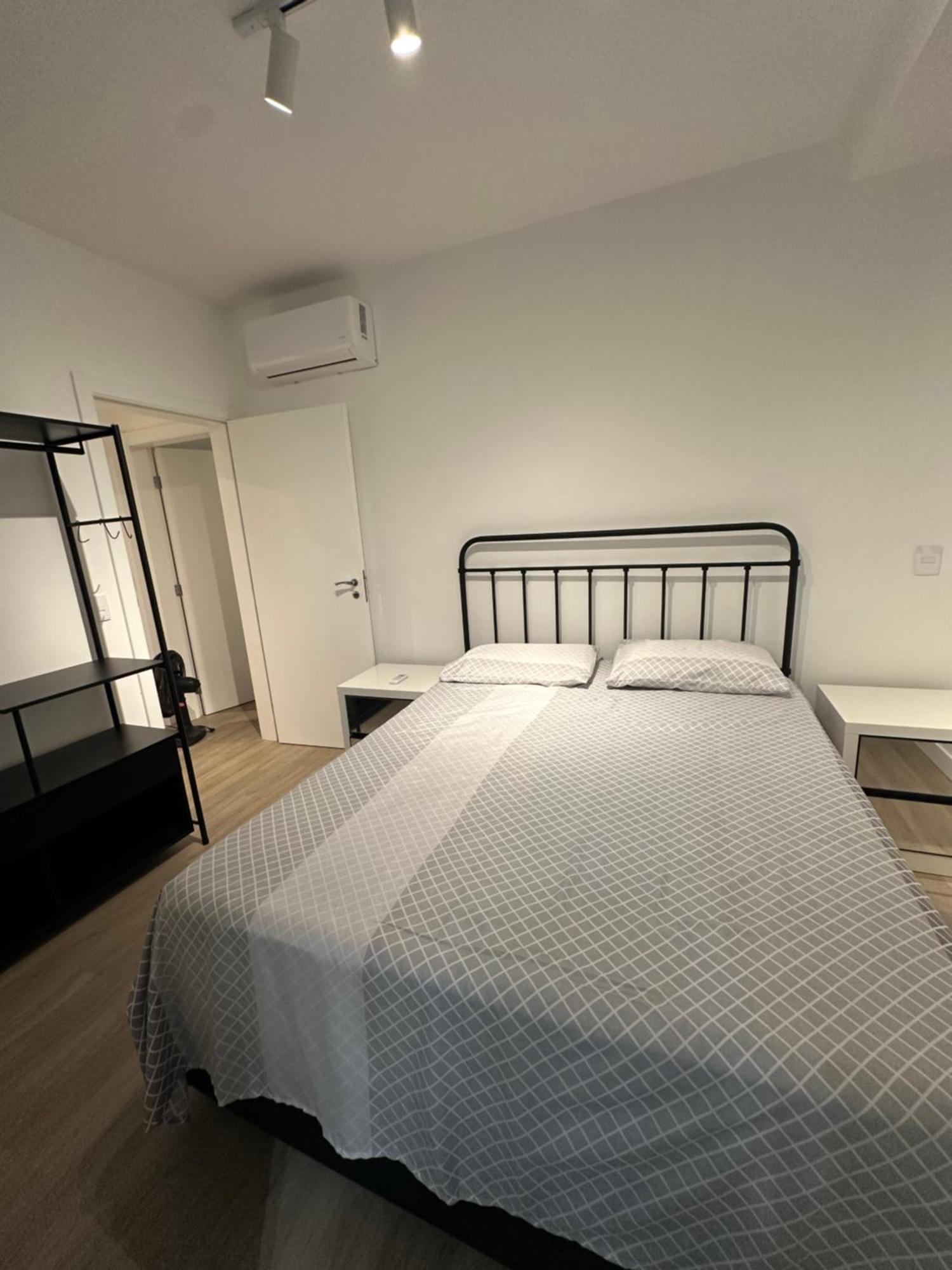 Lindo Na Localizacao De Florianopolis! Apartamento