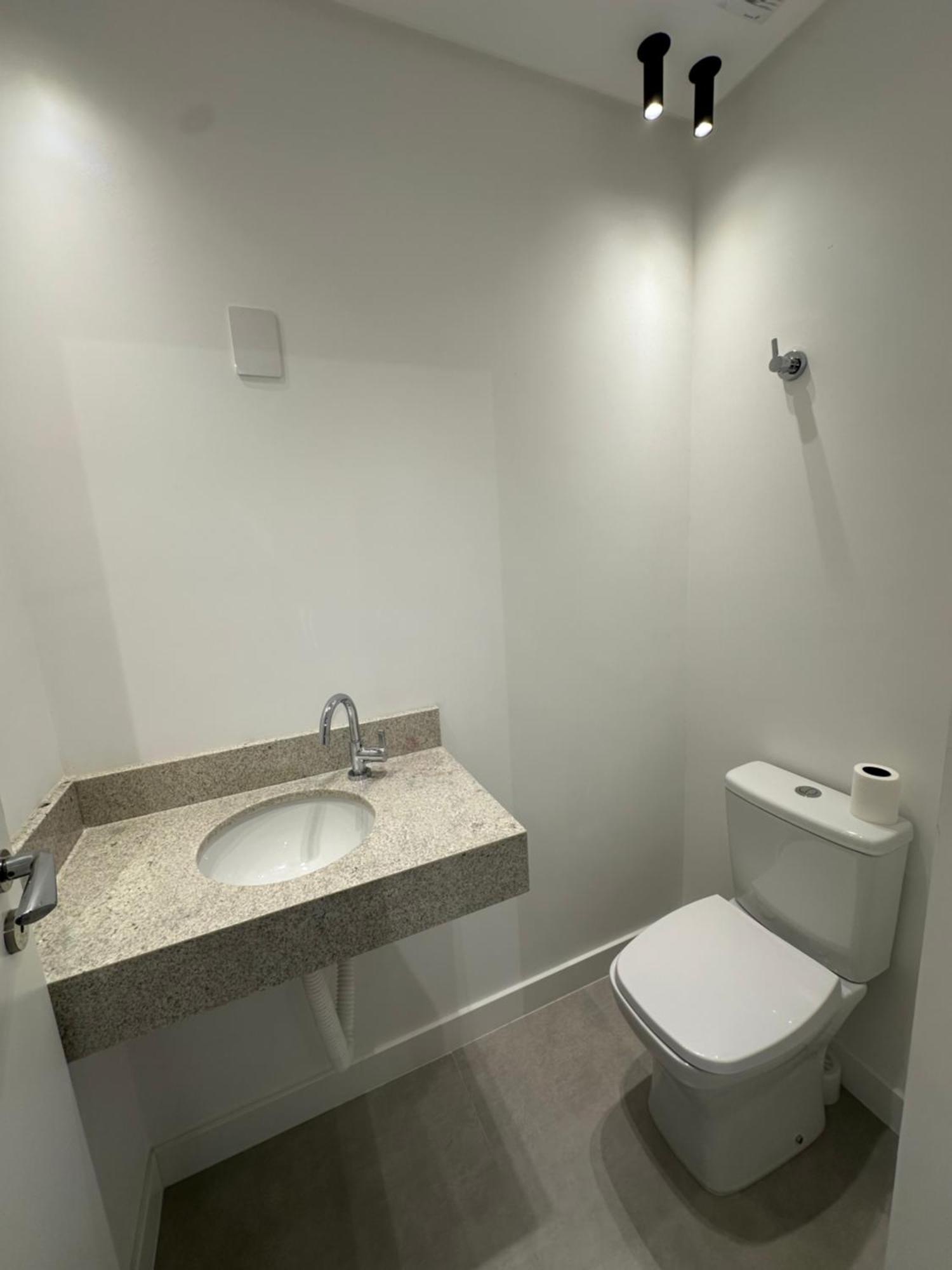 Apartamento Lindo Na Localizacao De Florianopolis! *