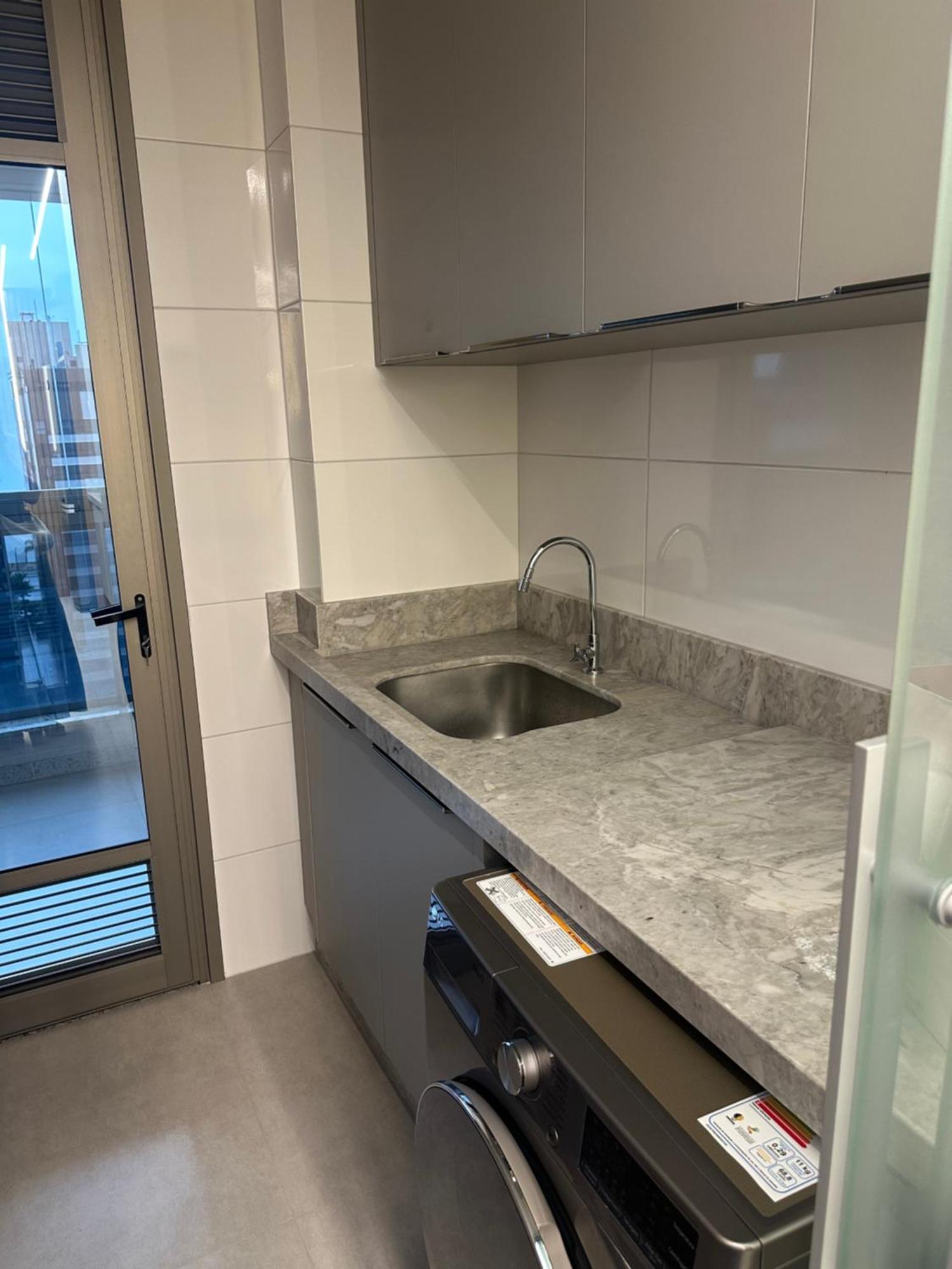 Lindo Na Localizacao De Florianopolis! Apartamento