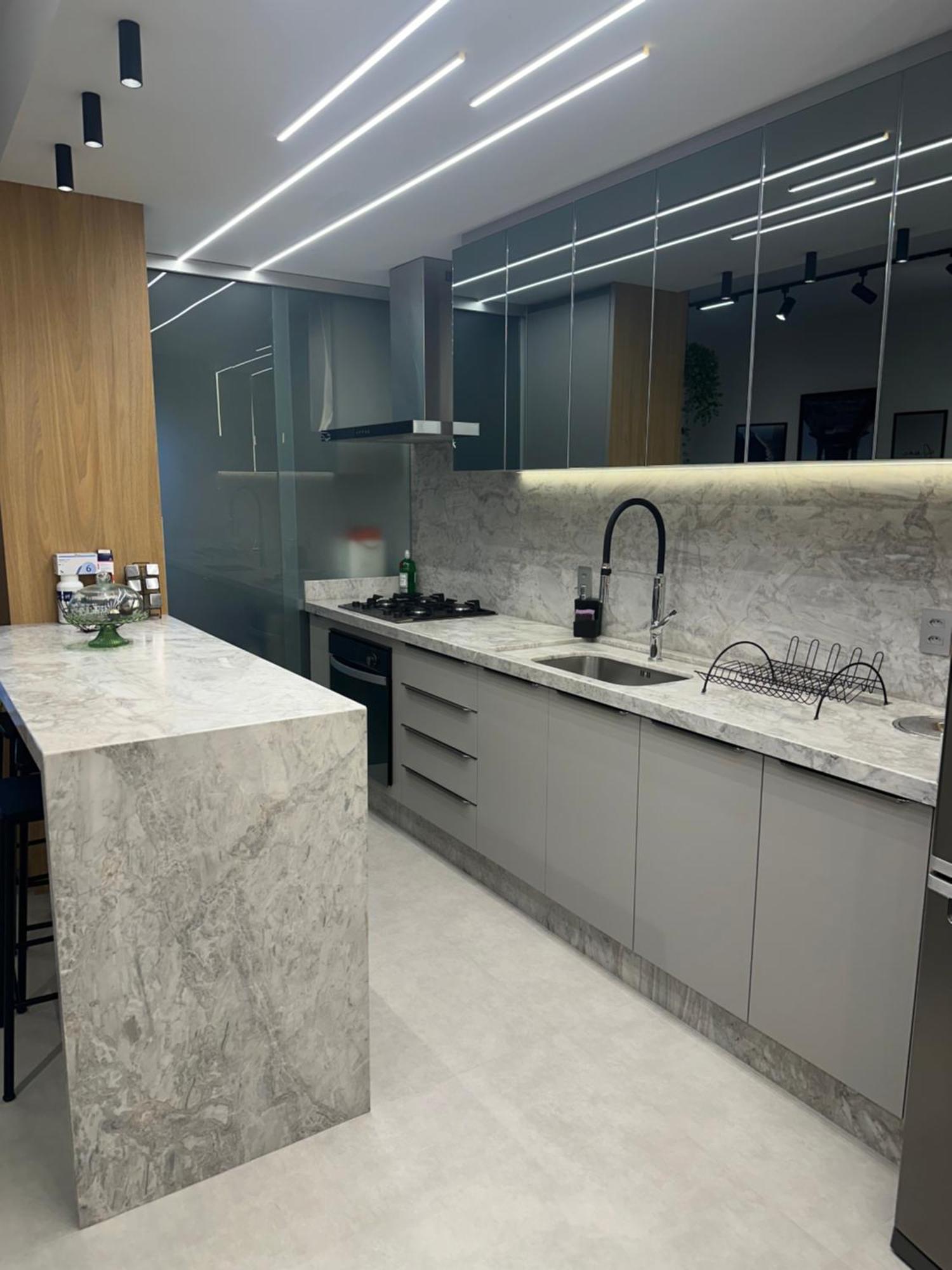 Lindo Na Localizacao De Florianopolis! Apartamento